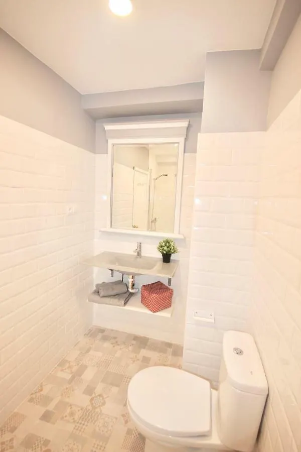 Carmen Apartments Station Malaga